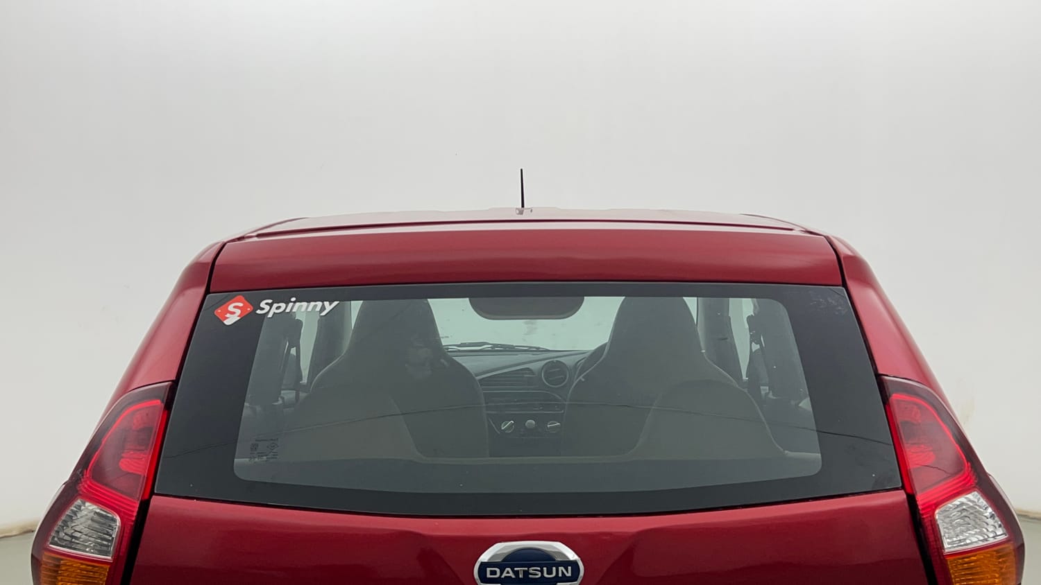Used 2017 Datsun Redi-GO T (O) Petrol Manual exterior BACK WINDSHIELD VIEW