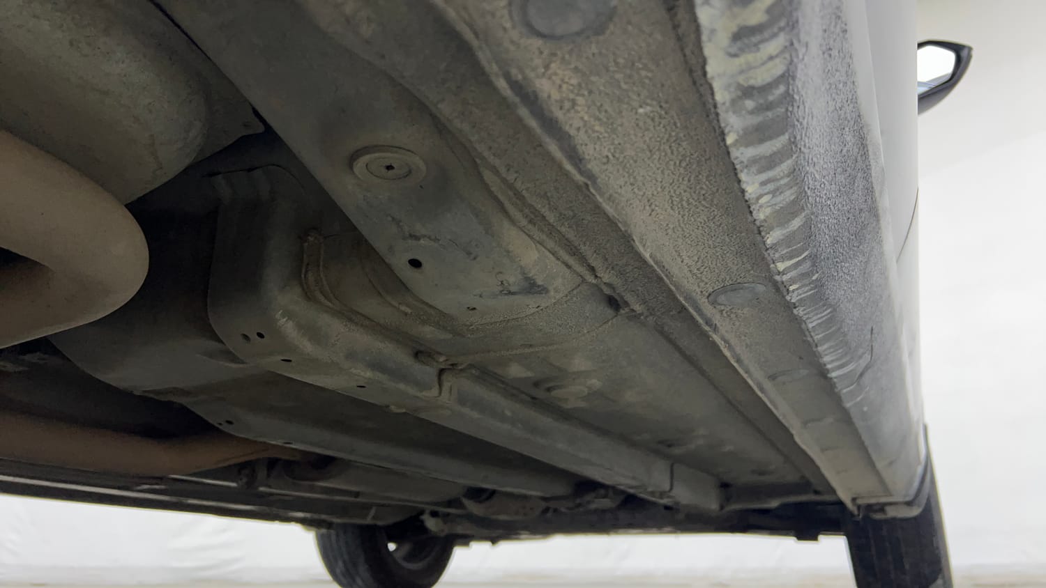 Used 2023 Hyundai Verna SX (O) 1.5 Turbo Petrol DCT Petrol Automatic extra REAR RIGHT UNDERBODY VIEW