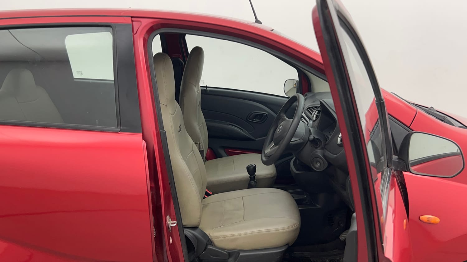 Used 2017 Datsun Redi-GO T (O) Petrol Manual interior RIGHT SIDE FRONT DOOR CABIN VIEW