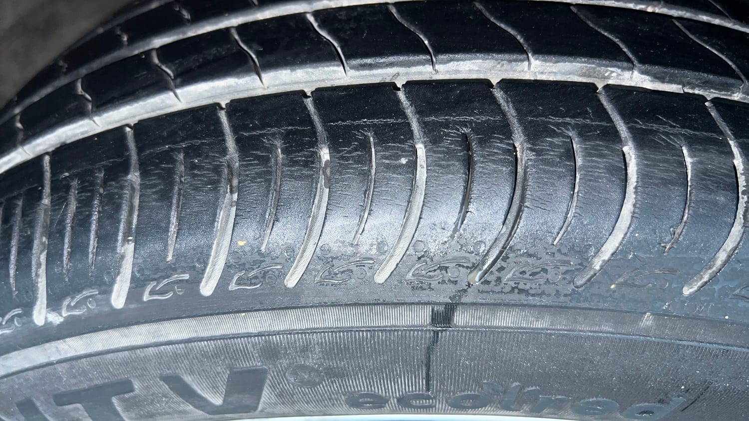 Used 2012 Honda City 1.5 V MT Petrol Manual tyres RIGHT FRONT TYRE TREAD VIEW