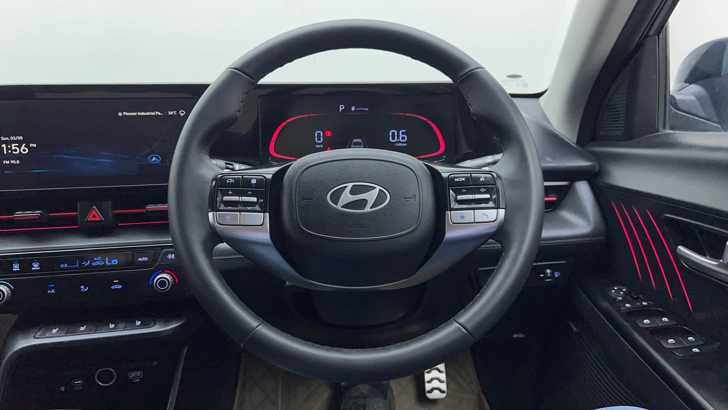 Used 2023 Hyundai Verna SX (O) 1.5 Turbo Petrol DCT Petrol Automatic interior STEERING VIEW