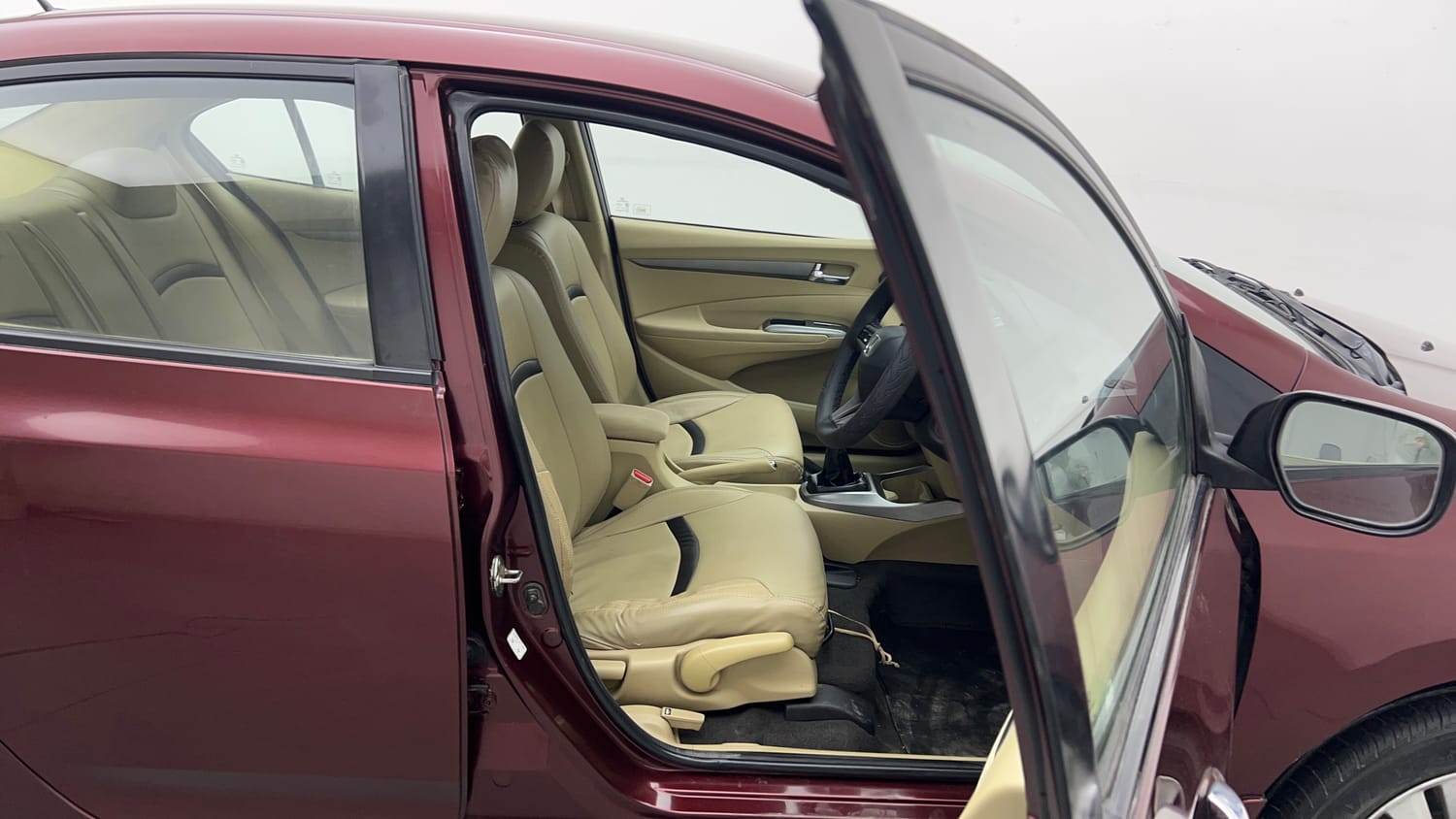 Used 2012 Honda City 1.5 V MT Petrol Manual interior RIGHT SIDE FRONT DOOR CABIN VIEW