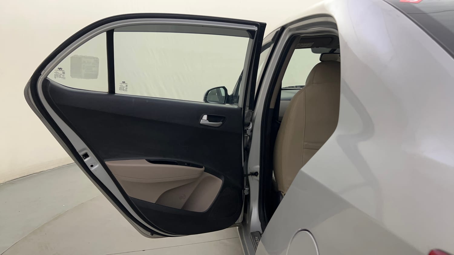 Used 2015 Hyundai Xcent SX 1.1 CRDi Diesel Manual interior LEFT REAR DOOR OPEN VIEW