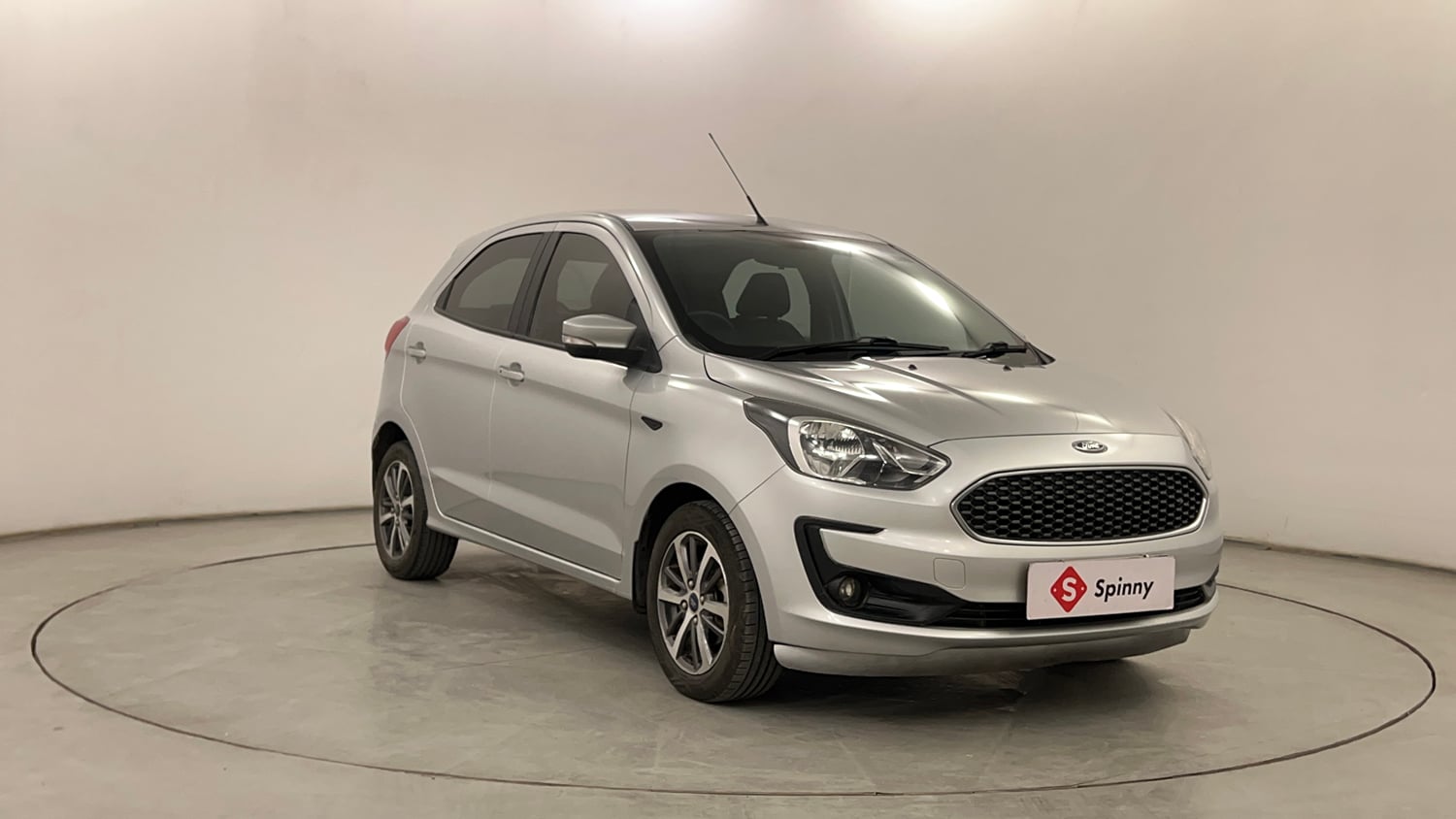 Used 2021 Ford Figo Titanium 1.2 Ti-VCT MT Petrol Manual exterior RIGHT FRONT CORNER VIEW