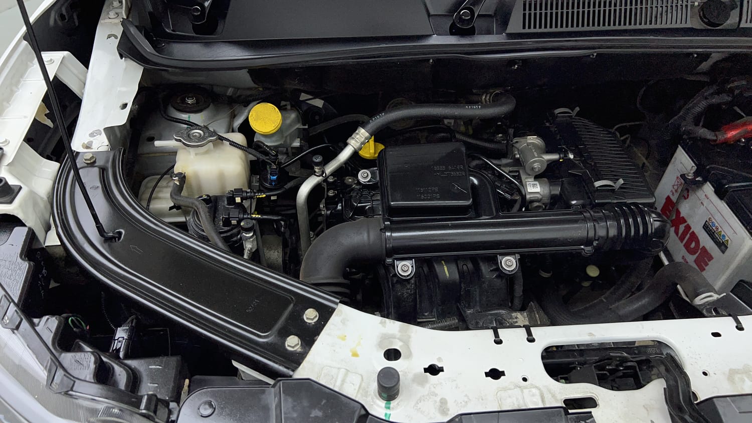 Used 2022 Renault Kiger RXZ MT Petrol Manual engine ENGINE RIGHT SIDE VIEW