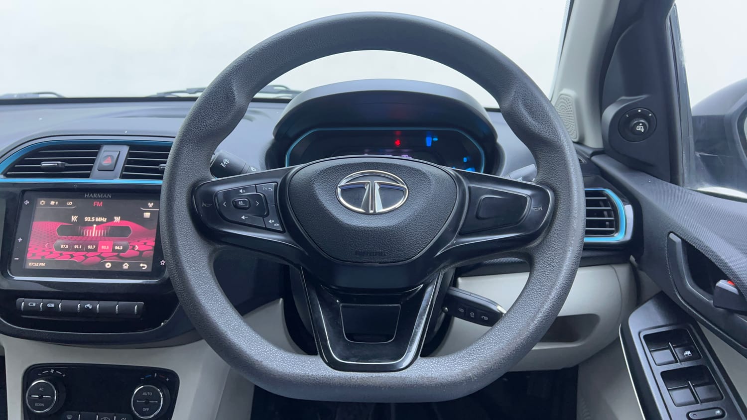 Used 2023 Tata Tiago EV XT Long Range Electric Automatic interior STEERING VIEW