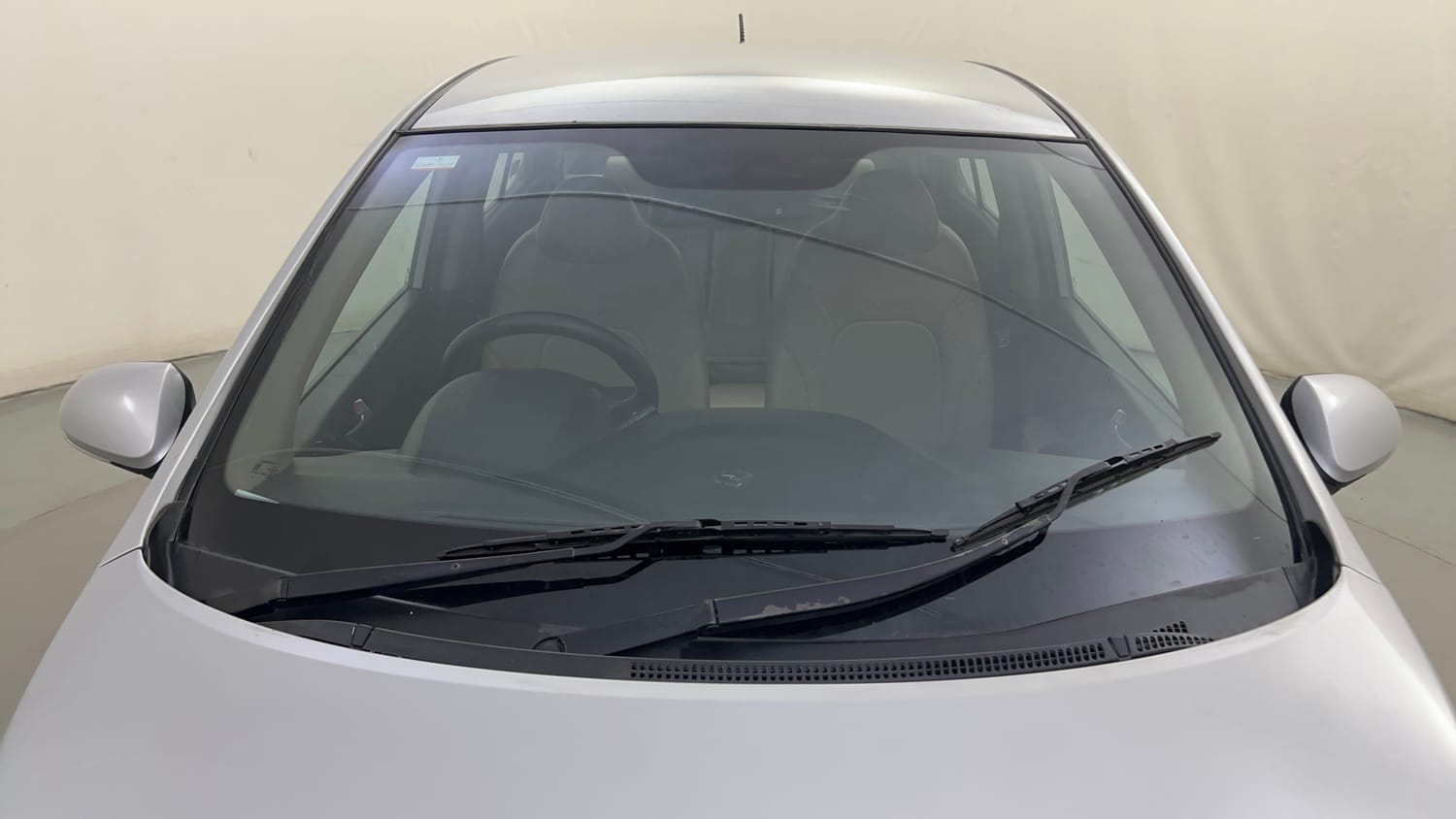 Used 2015 Hyundai Xcent SX 1.1 CRDi Diesel Manual exterior FRONT WINDSHIELD VIEW