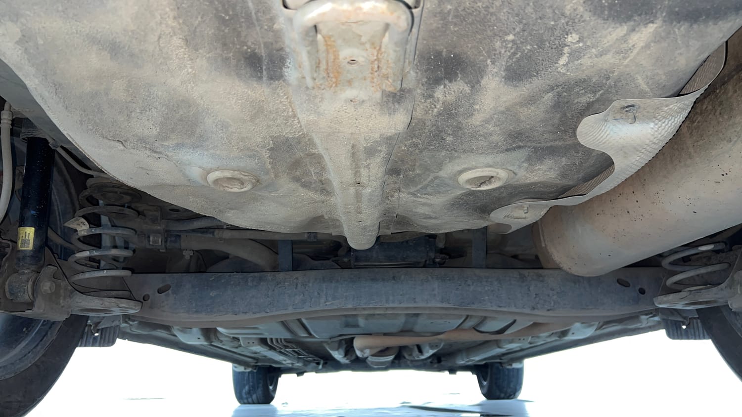 Used 2023 Hyundai Verna SX (O) 1.5 Turbo Petrol DCT Petrol Automatic extra REAR UNDERBODY VIEW (TAKEN FROM REAR)