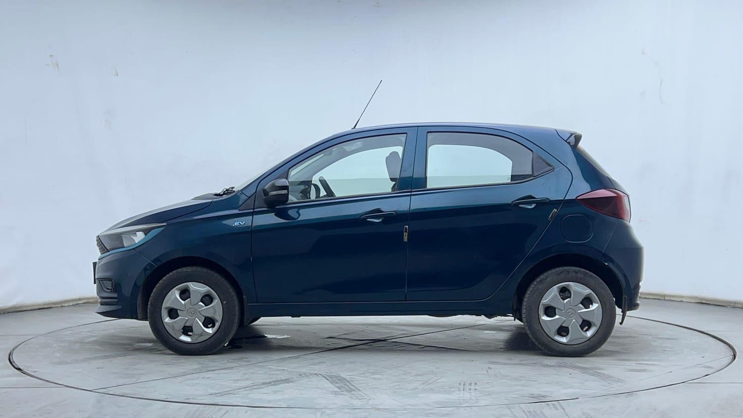 Used 2023 Tata Tiago EV XT Long Range Electric Automatic exterior LEFT SIDE VIEW
