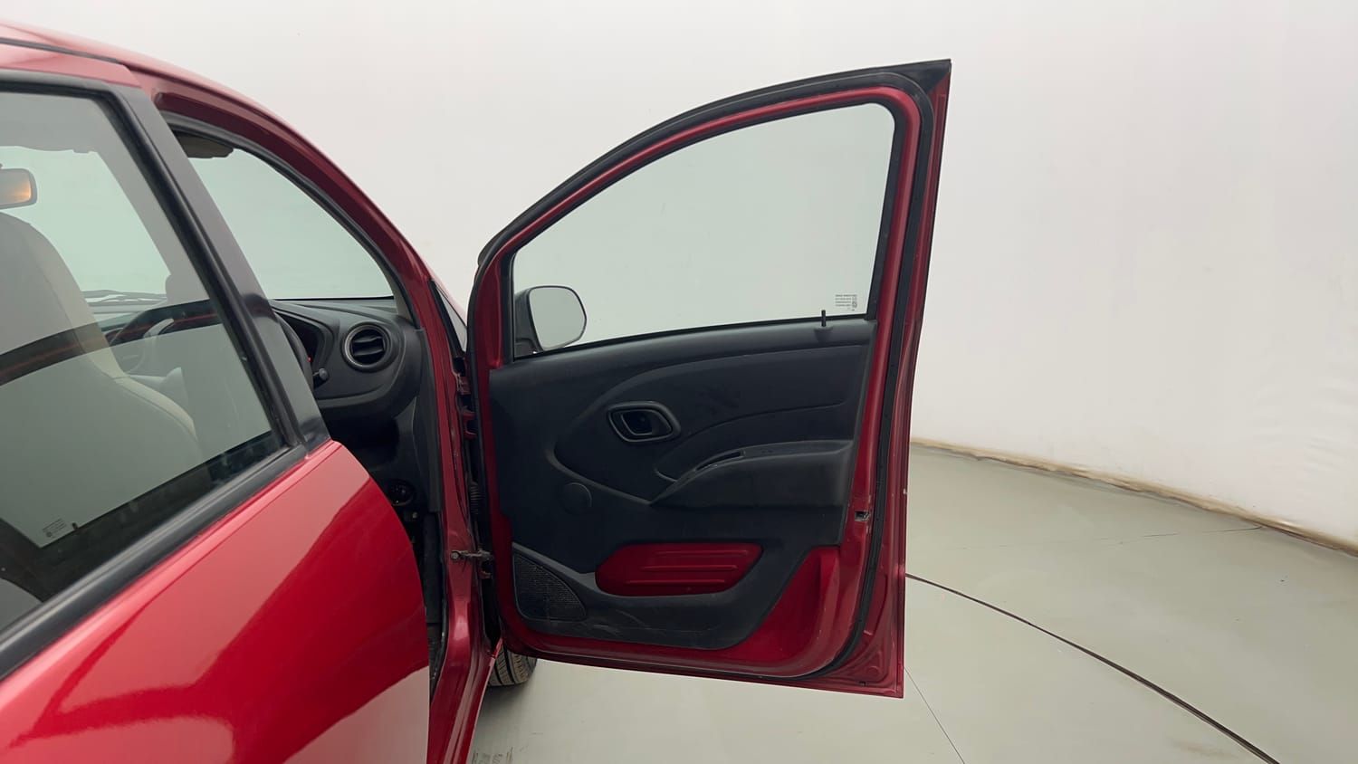 Used 2017 Datsun Redi-GO T (O) Petrol Manual interior RIGHT FRONT DOOR OPEN VIEW