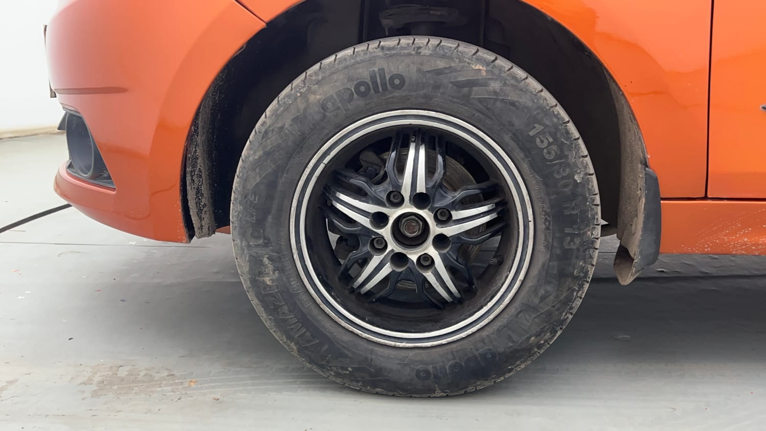 Used 2018 Tata Tiago Revotron XE Petrol Manual tyres LEFT FRONT TYRE RIM VIEW