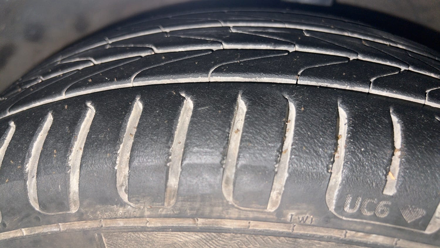 Used 2015 Hyundai Xcent SX 1.1 CRDi Diesel Manual tyres RIGHT FRONT TYRE TREAD VIEW