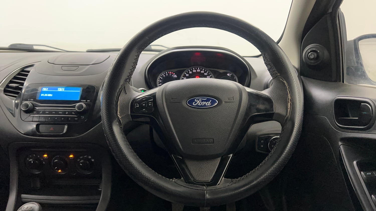 Used 2021 Ford Figo Titanium 1.2 Ti-VCT MT Petrol Manual interior STEERING VIEW