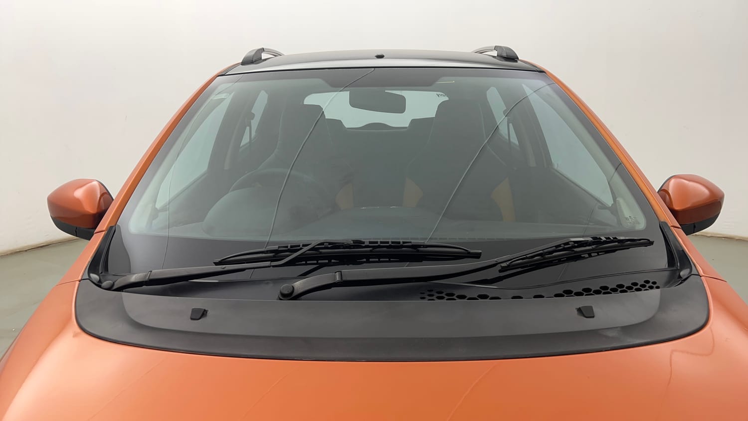 Used 2018 Tata Tiago Revotron XE Petrol Manual exterior FRONT WINDSHIELD VIEW