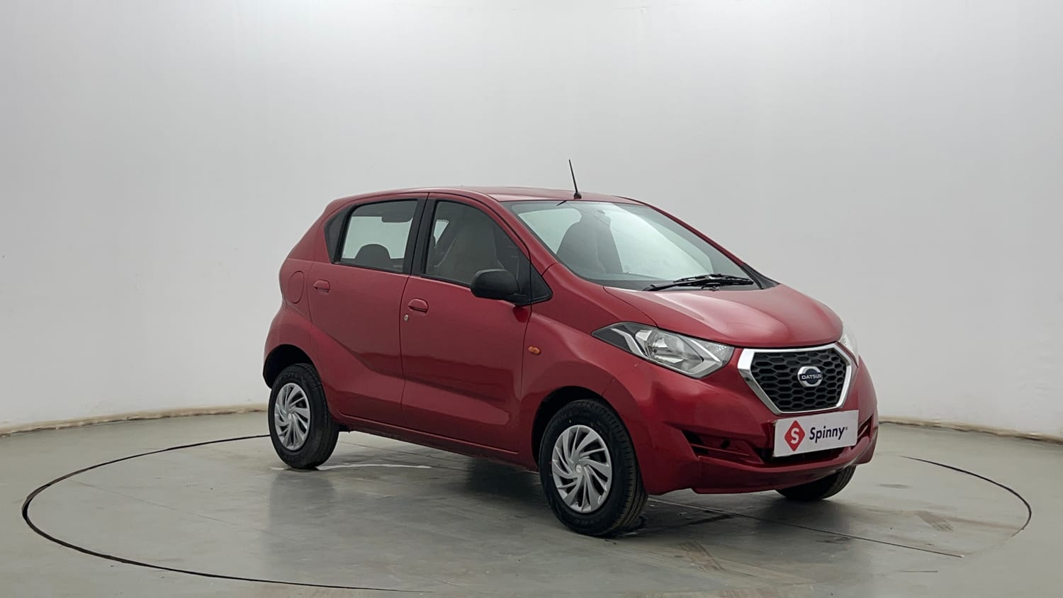 Used 2017 Datsun Redi-GO T (O) Petrol Manual exterior RIGHT FRONT CORNER VIEW