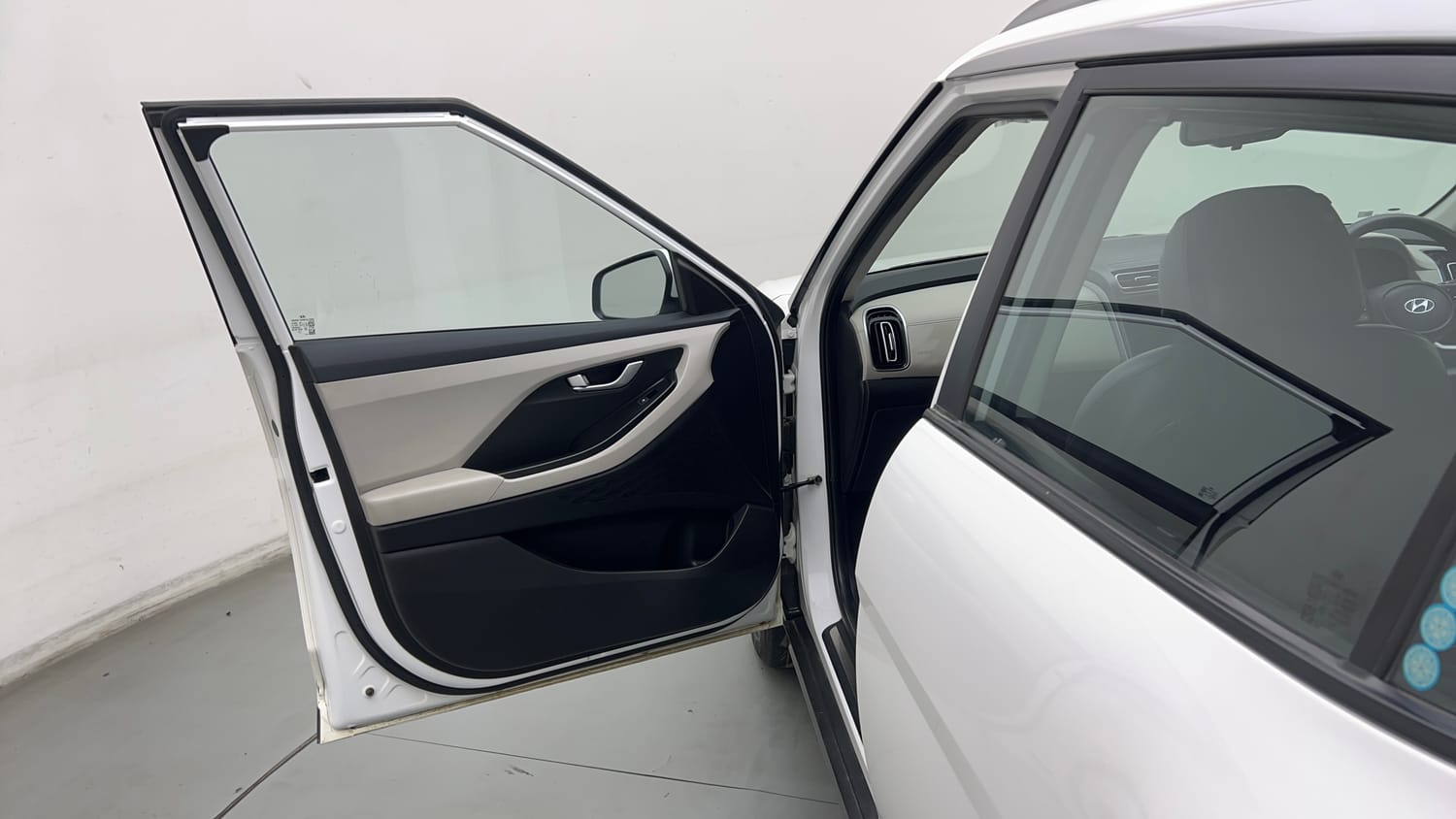Used 2023 Hyundai Creta SX 1.5 Diesel Diesel Manual interior LEFT FRONT DOOR OPEN VIEW