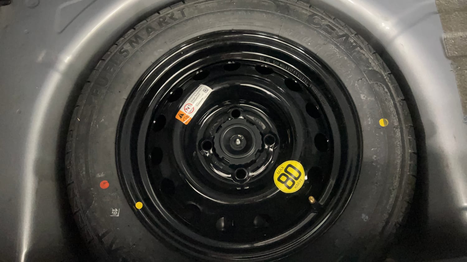 Used 2021 Ford Figo Titanium 1.2 Ti-VCT MT Petrol Manual tyres SPARE TYRE VIEW