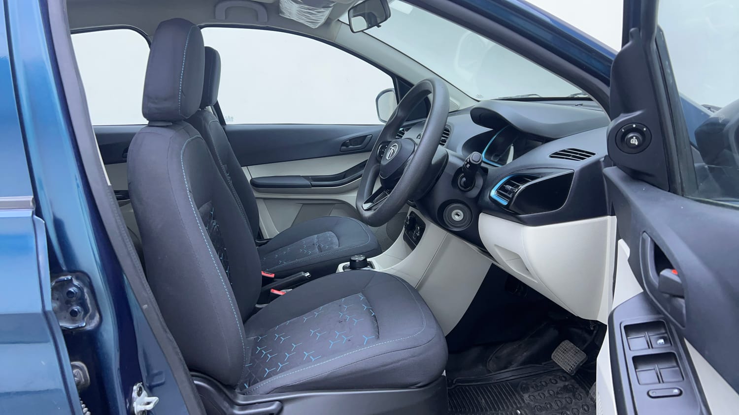 Used 2023 Tata Tiago EV XT Long Range Electric Automatic interior RIGHT SIDE FRONT DOOR CABIN VIEW