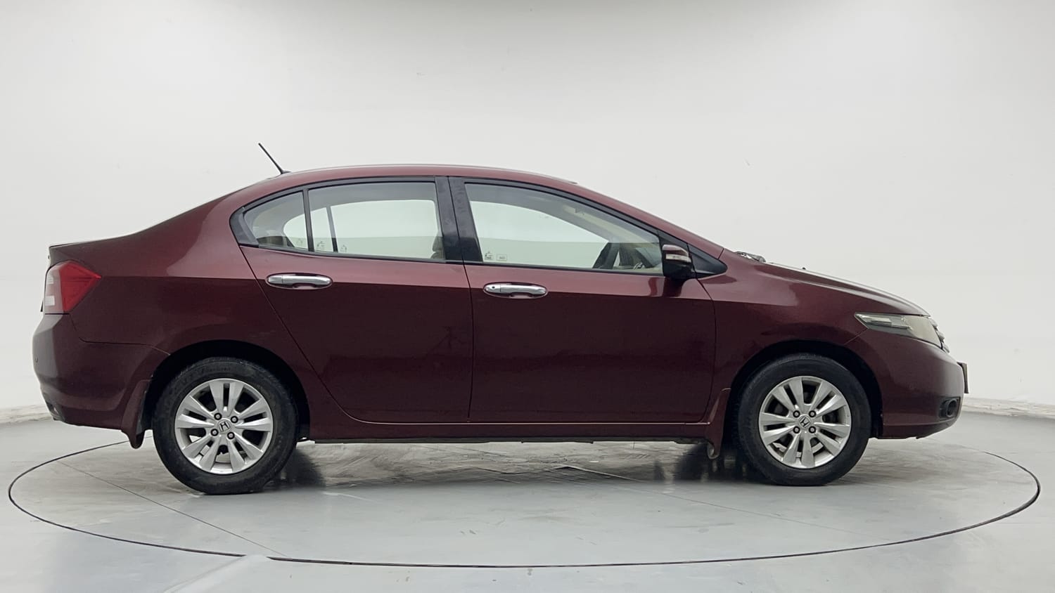Used 2012 Honda City 1.5 V MT Petrol Manual exterior RIGHT SIDE VIEW