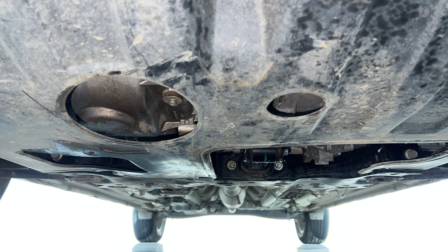 Used 2023 Hyundai Creta SX 1.5 Diesel Diesel Manual extra FRONT LEFT UNDERBODY VIEW
