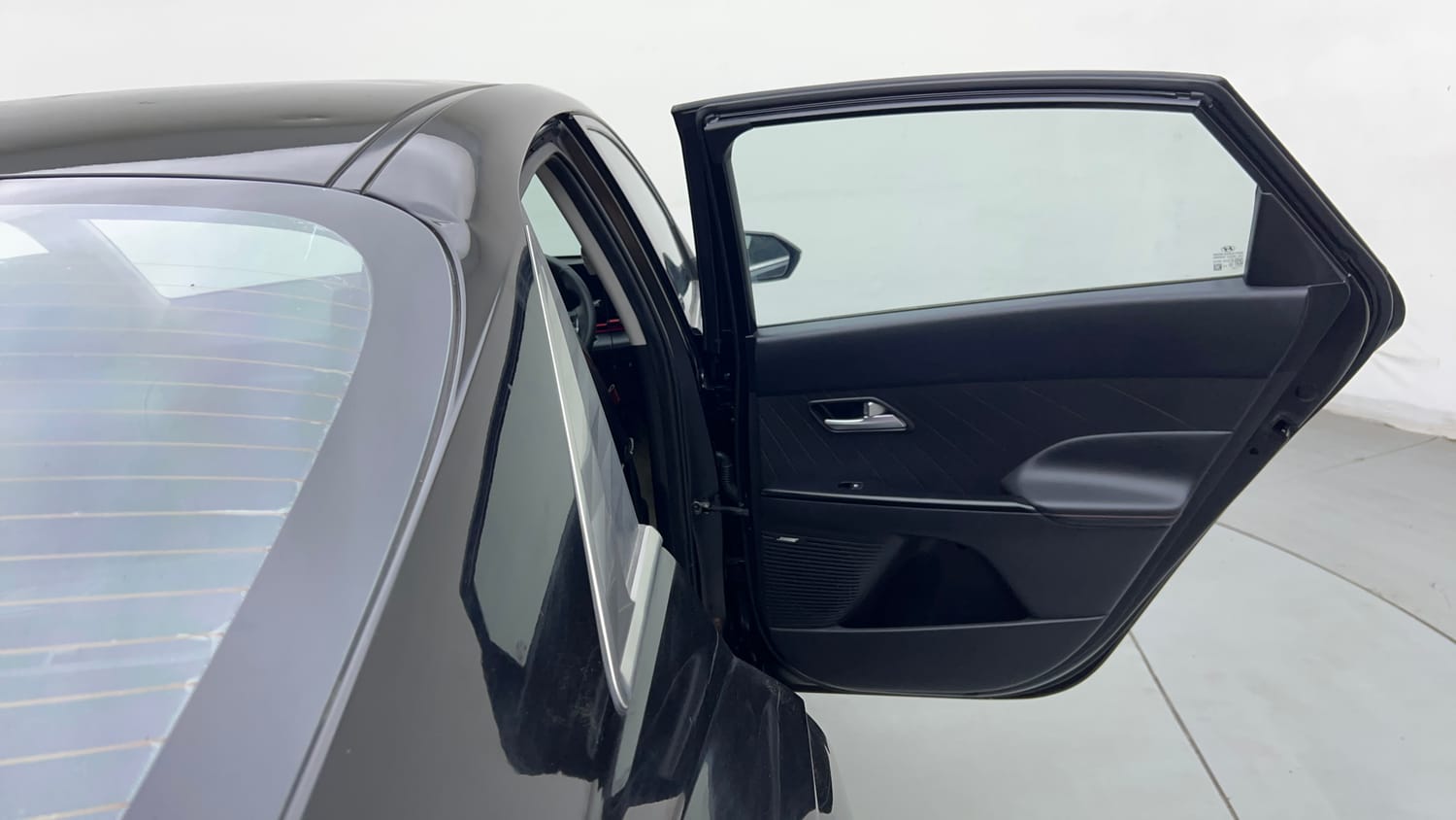 Used 2023 Hyundai Verna SX (O) 1.5 Turbo Petrol DCT Petrol Automatic interior RIGHT REAR DOOR OPEN VIEW