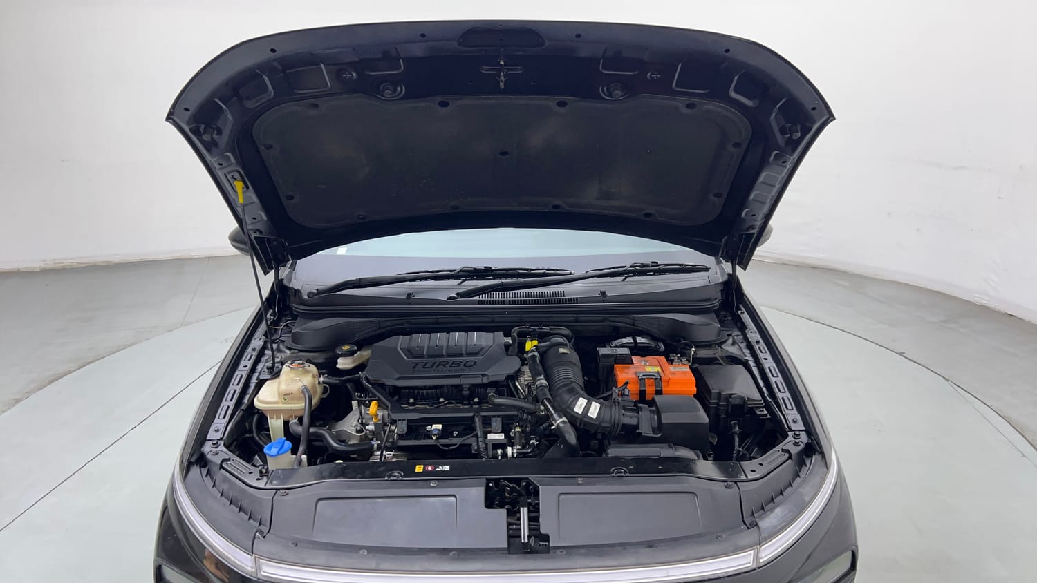Used 2023 Hyundai Verna SX (O) 1.5 Turbo Petrol DCT Petrol Automatic engine ENGINE & BONNET OPEN FRONT VIEW