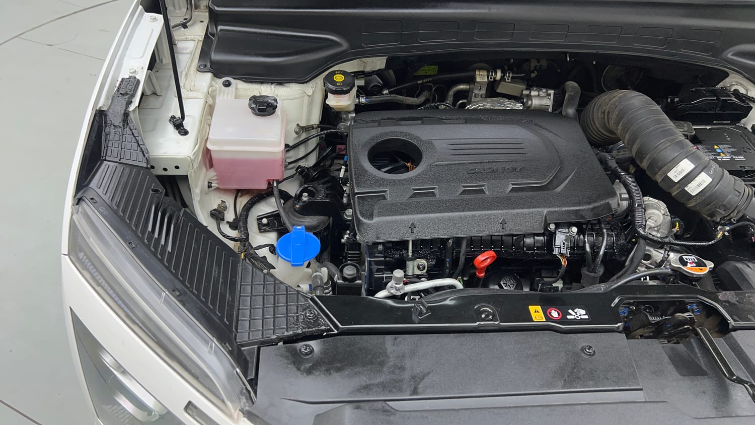 Used 2023 Hyundai Creta SX 1.5 Diesel Diesel Manual engine ENGINE RIGHT SIDE VIEW