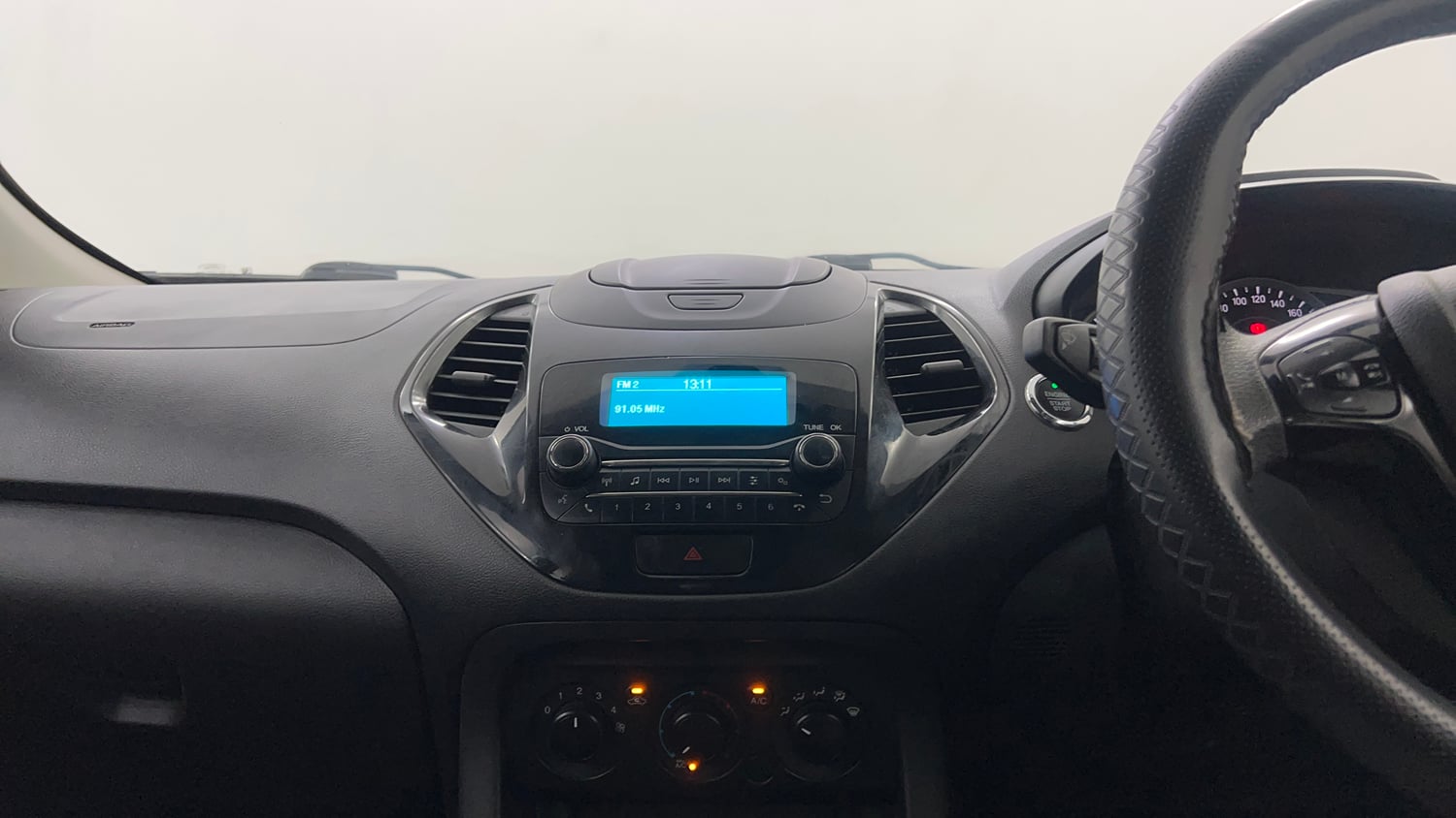 Used 2021 Ford Figo Titanium 1.2 Ti-VCT MT Petrol Manual interior MUSIC SYSTEM & AC CONTROL VIEW