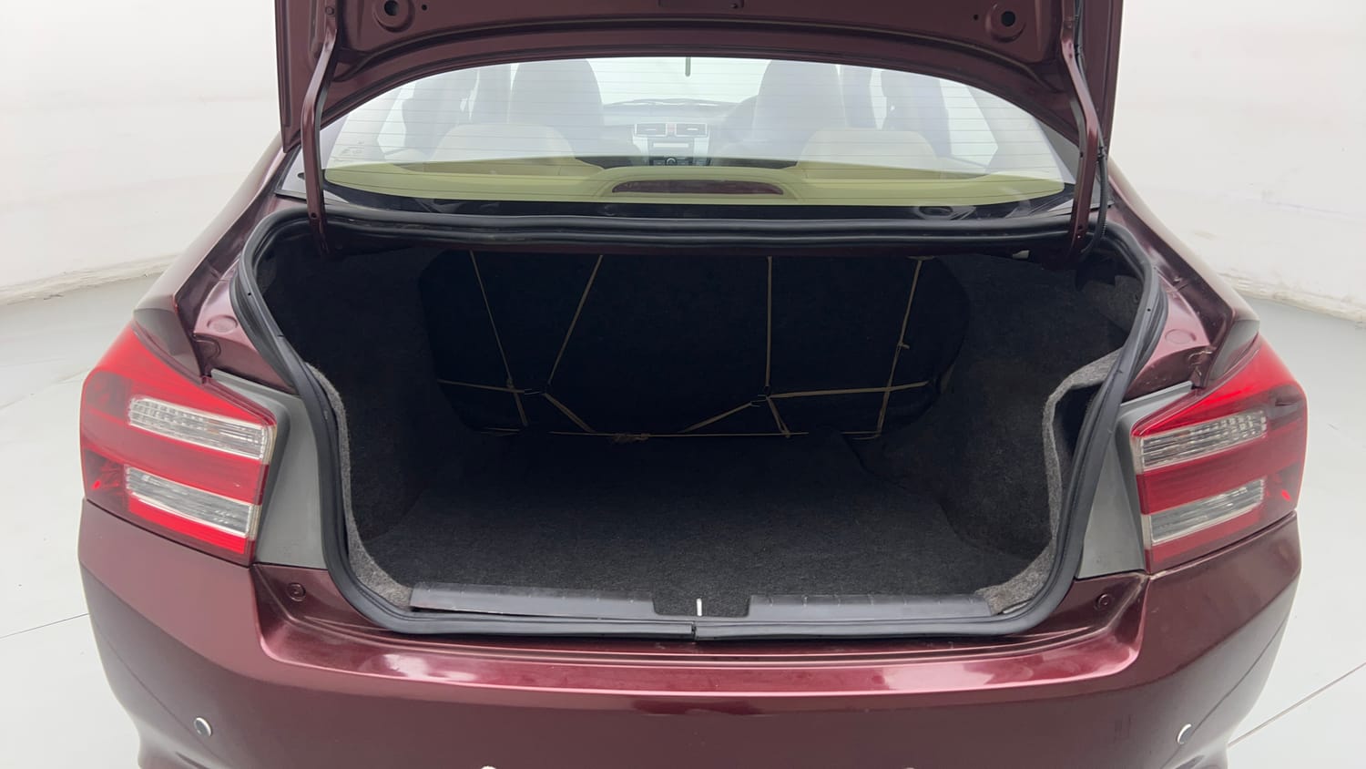 Used 2012 Honda City 1.5 V MT Petrol Manual interior DICKY INSIDE VIEW