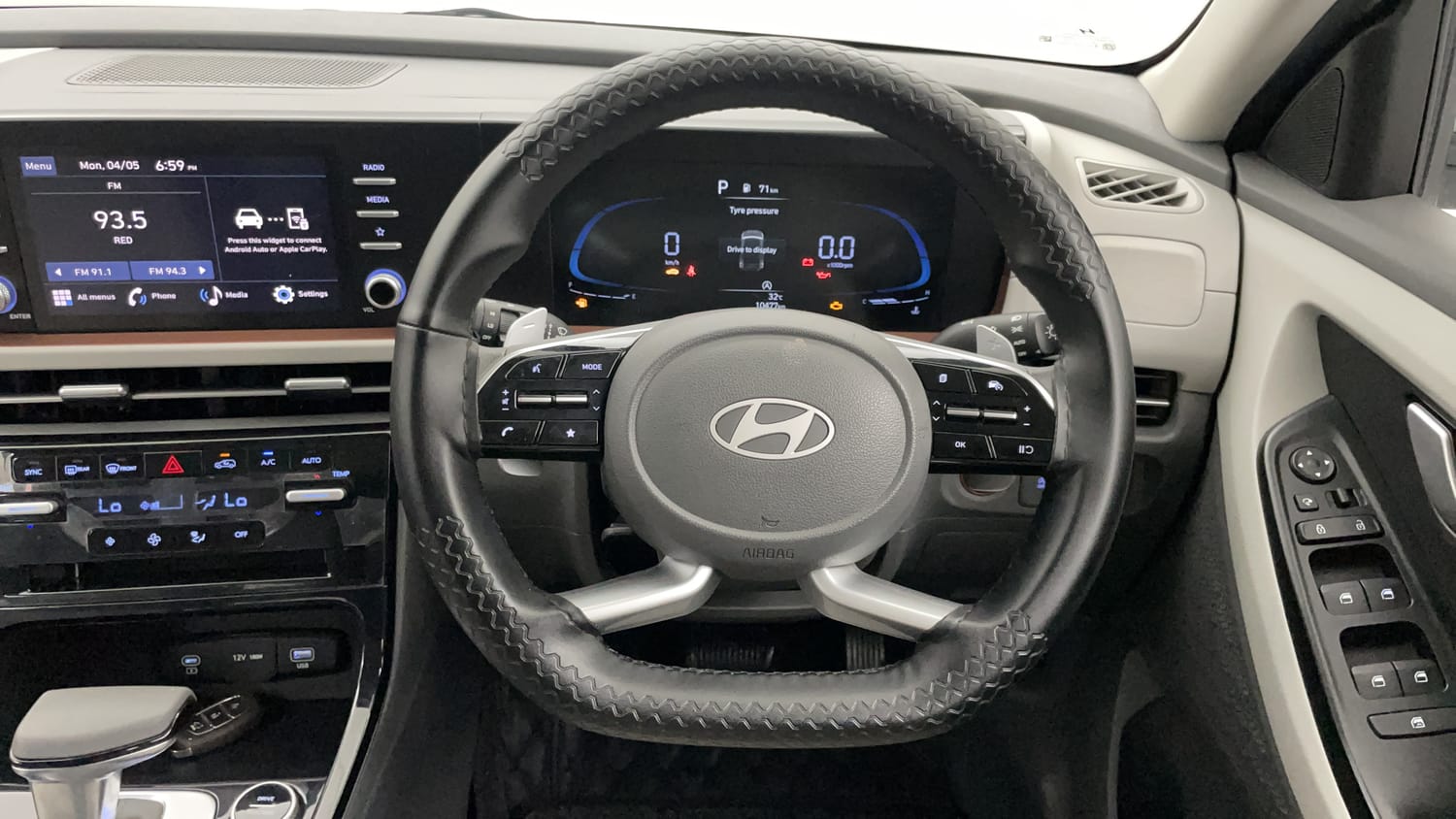 Used 2025 Hyundai Creta 1.5 MPi Petrol IVT S(O) Petrol Automatic interior STEERING VIEW