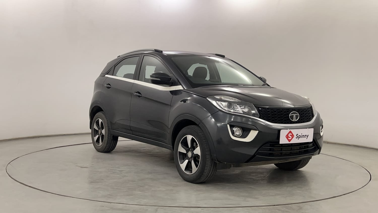 Used 2019 Tata Nexon XZA Plus Petrol Petrol Automatic exterior RIGHT FRONT CORNER VIEW