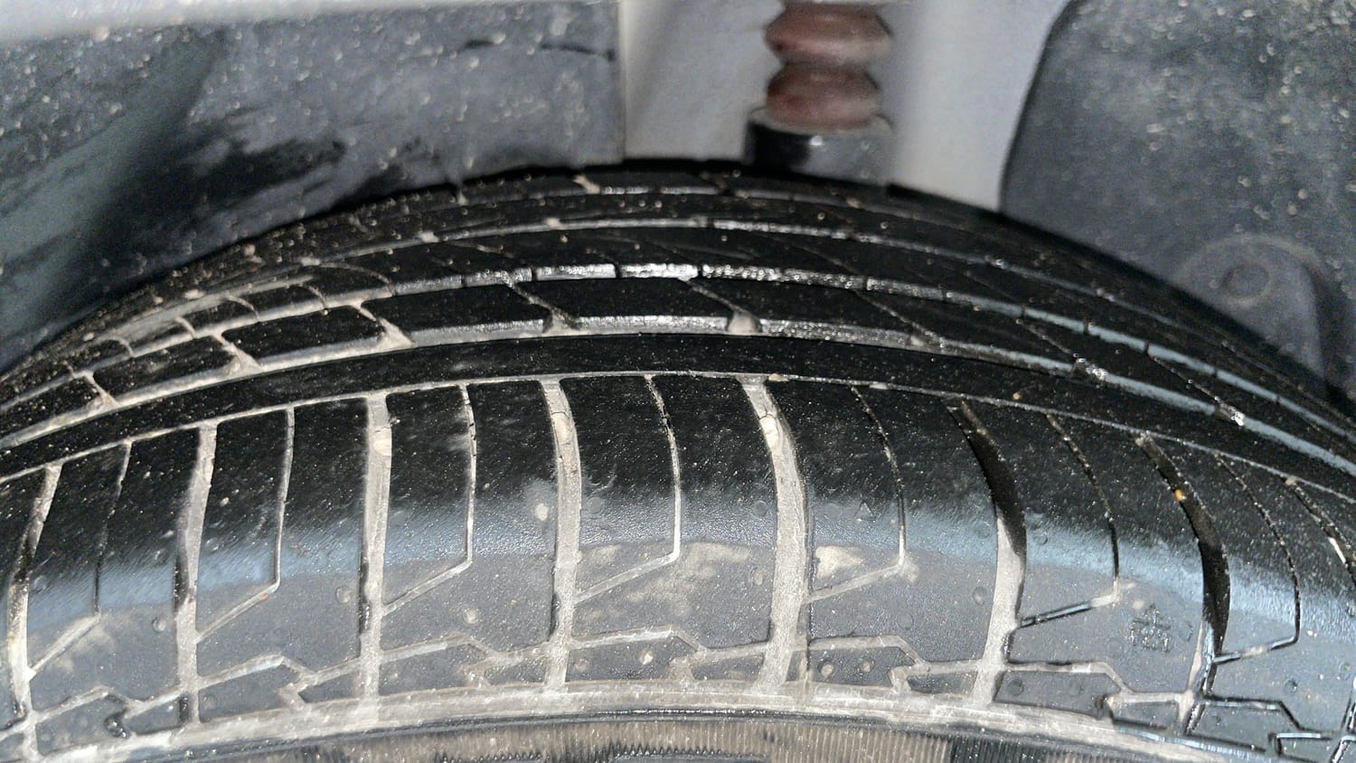 Used 2025 Hyundai Creta 1.5 MPi Petrol IVT S(O) Petrol Automatic tyres LEFT REAR TYRE TREAD VIEW
