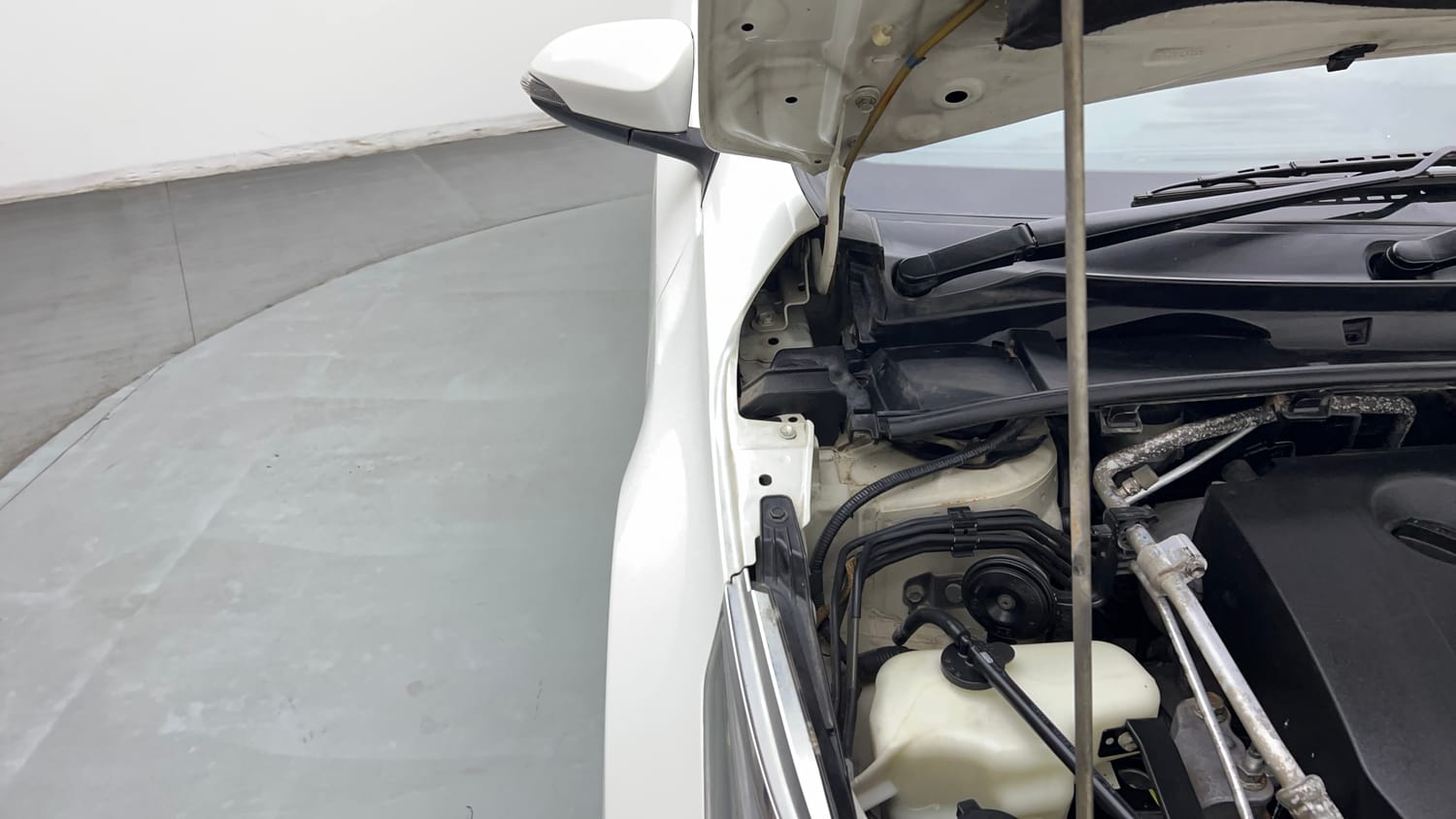 2015 Toyota Corolla Altis G Petrol-31