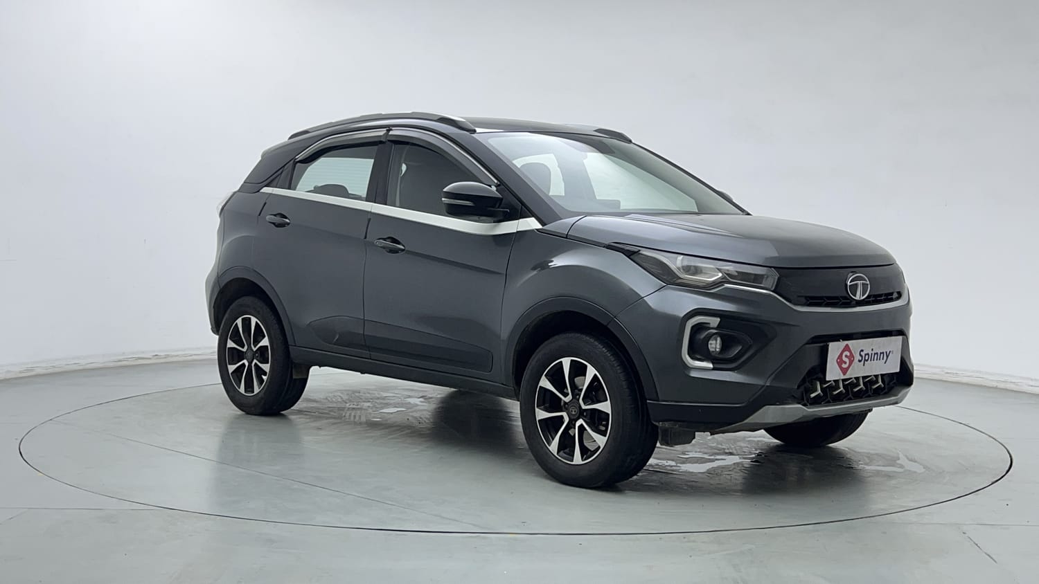 2020 Tata Nexon XZ Plus-6