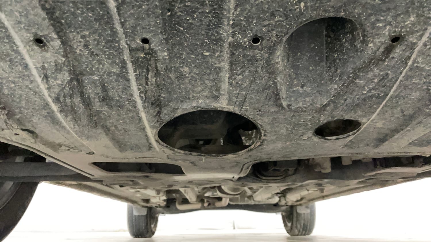 Used 2025 Hyundai Creta 1.5 MPi Petrol IVT S(O) Petrol Automatic extra FRONT LEFT UNDERBODY VIEW