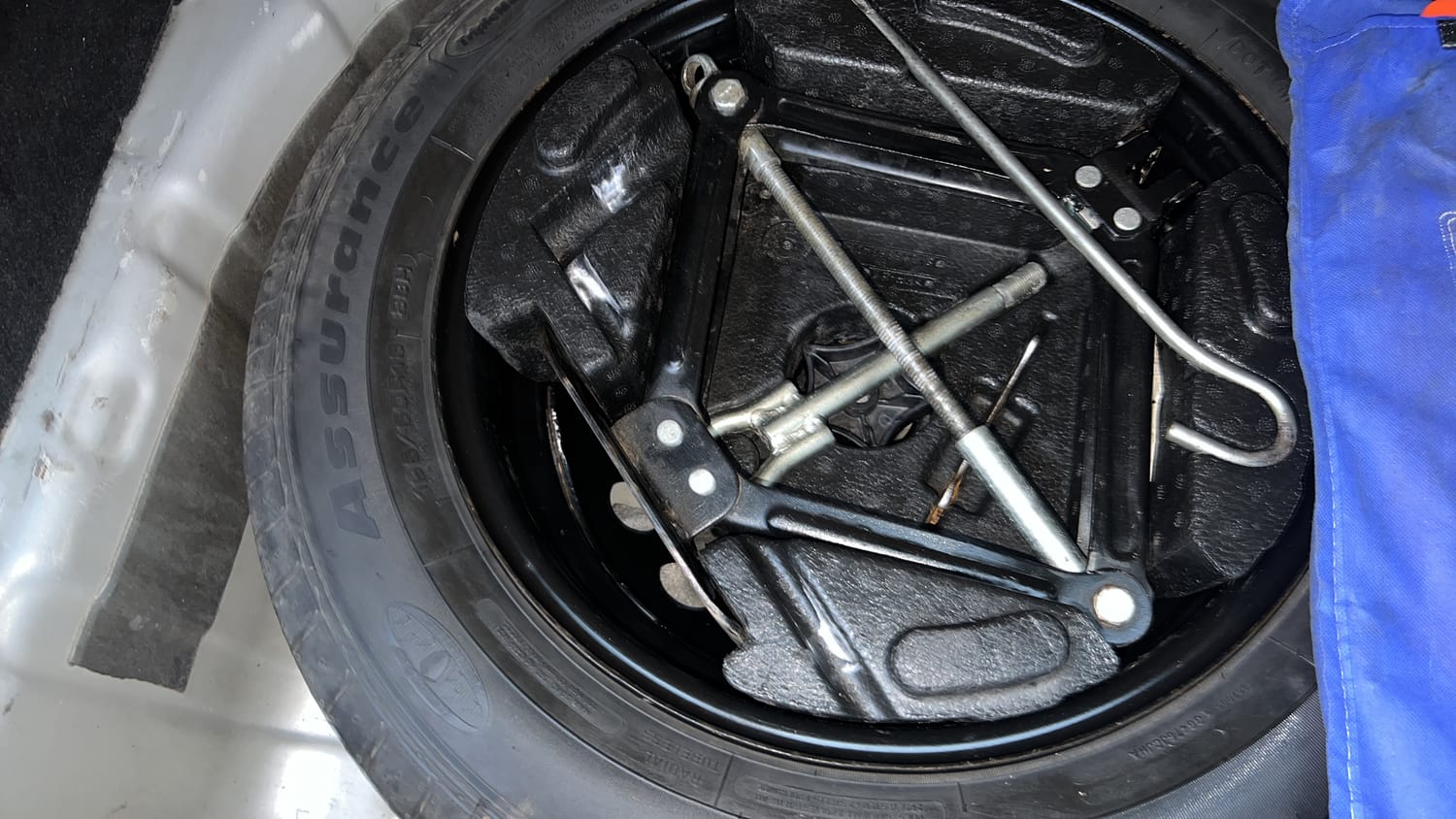 2020 Tata Nexon XZ Plus-40