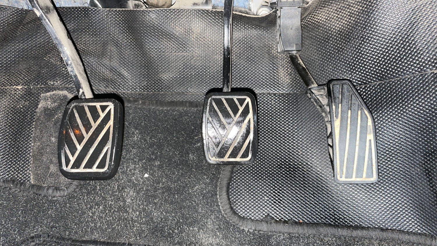 Used 2018 Maruti Suzuki Baleno Zeta 1.2 Petrol Manual interior PEDALS VIEW