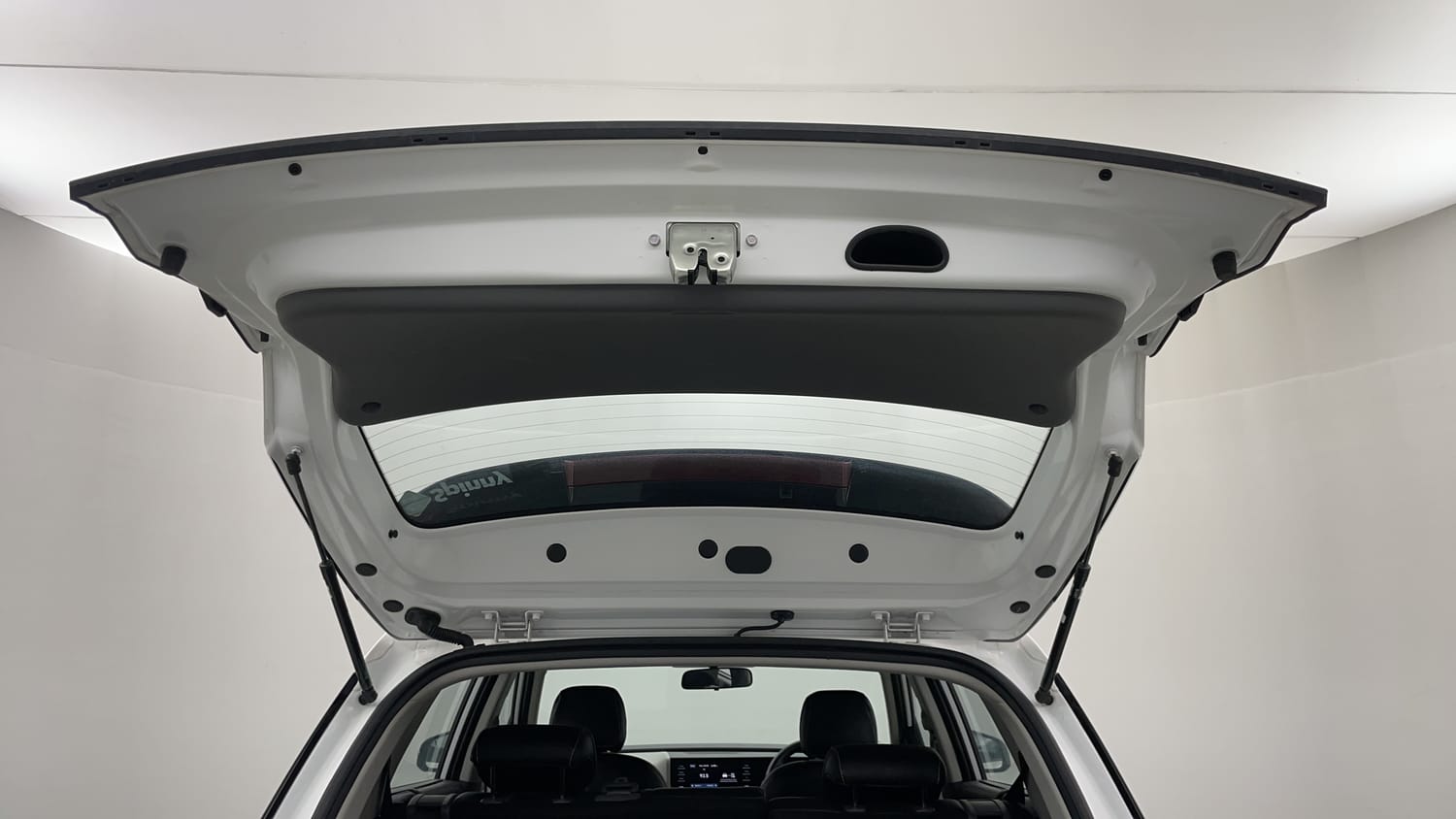 Used 2025 Hyundai Creta 1.5 MPi Petrol IVT S(O) Petrol Automatic interior DICKY DOOR OPEN VIEW