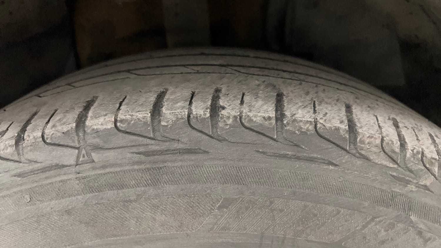 Used 2019 Tata Nexon XZA Plus Petrol Petrol Automatic tyres RIGHT FRONT TYRE TREAD VIEW