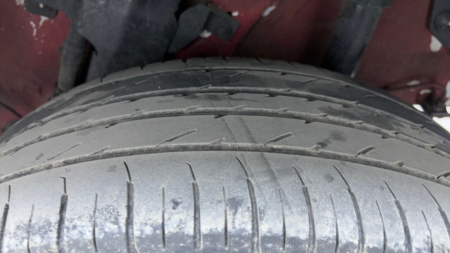 Used 2022 Hyundai Venue SX (O) 1.5 CRDi Diesel Manual tyres LEFT REAR TYRE TREAD VIEW