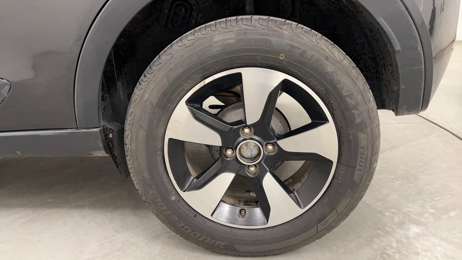 Used 2019 Tata Nexon XZA Plus Petrol Petrol Automatic tyres LEFT REAR TYRE RIM VIEW