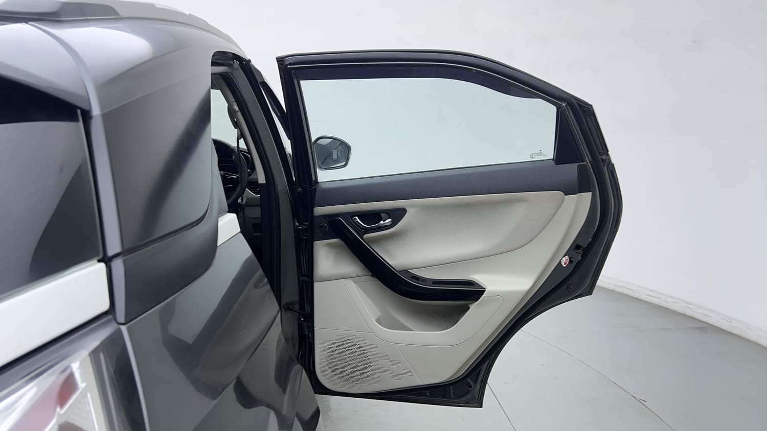 2020 Tata Nexon XZ Plus-20