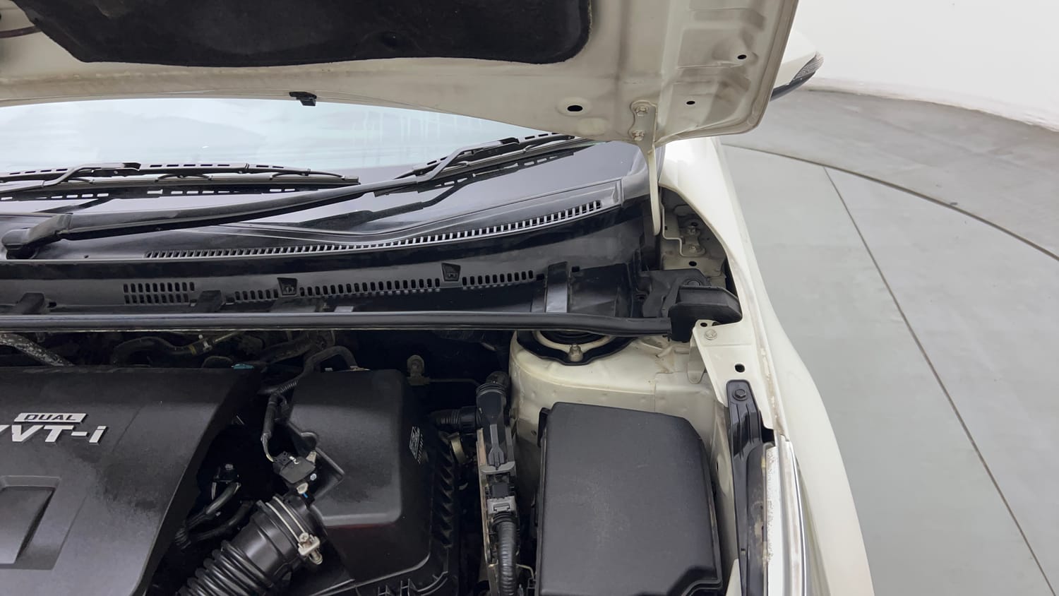 2015 Toyota Corolla Altis G Petrol-30