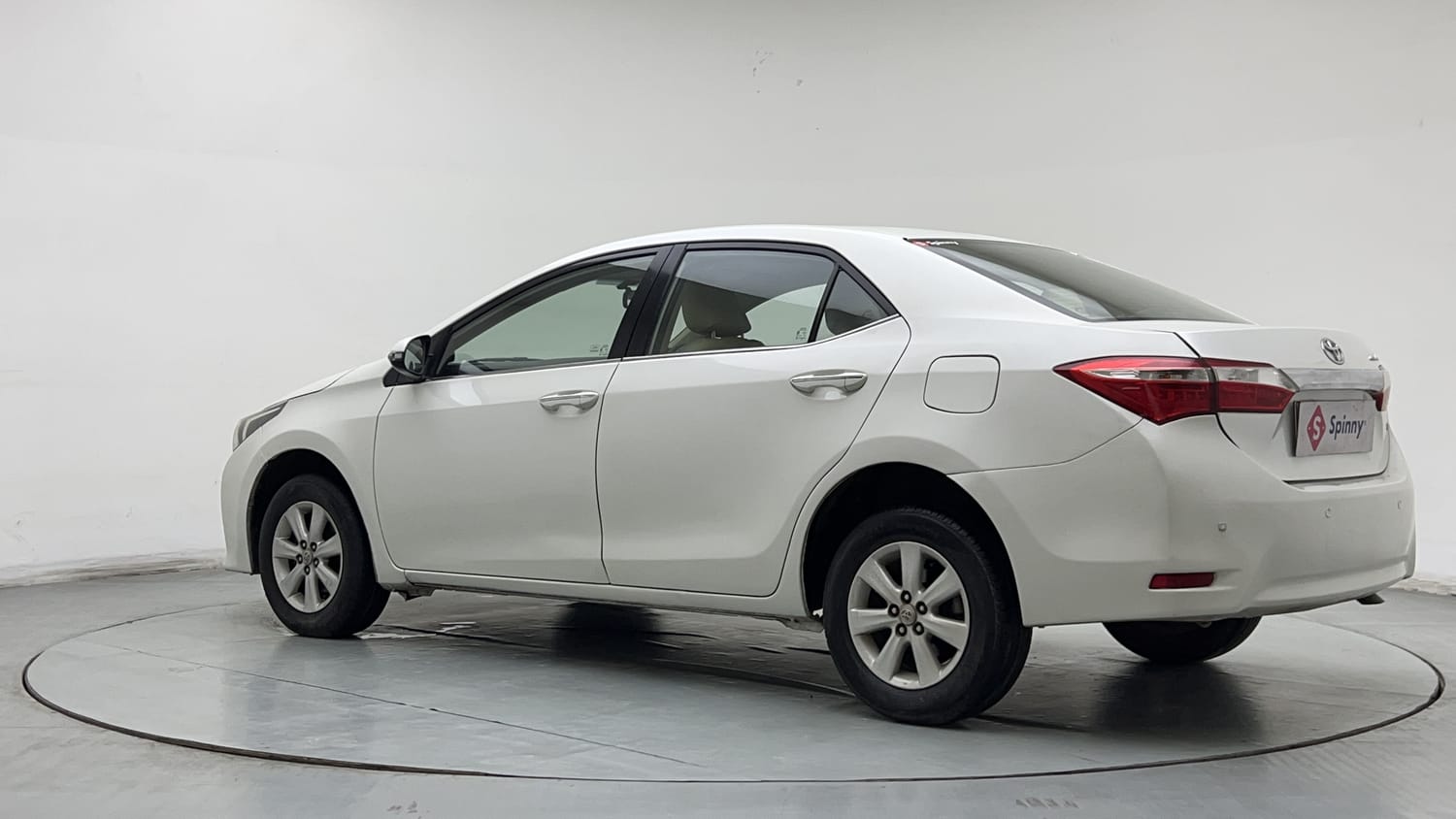 2015 Toyota Corolla Altis G Petrol-2