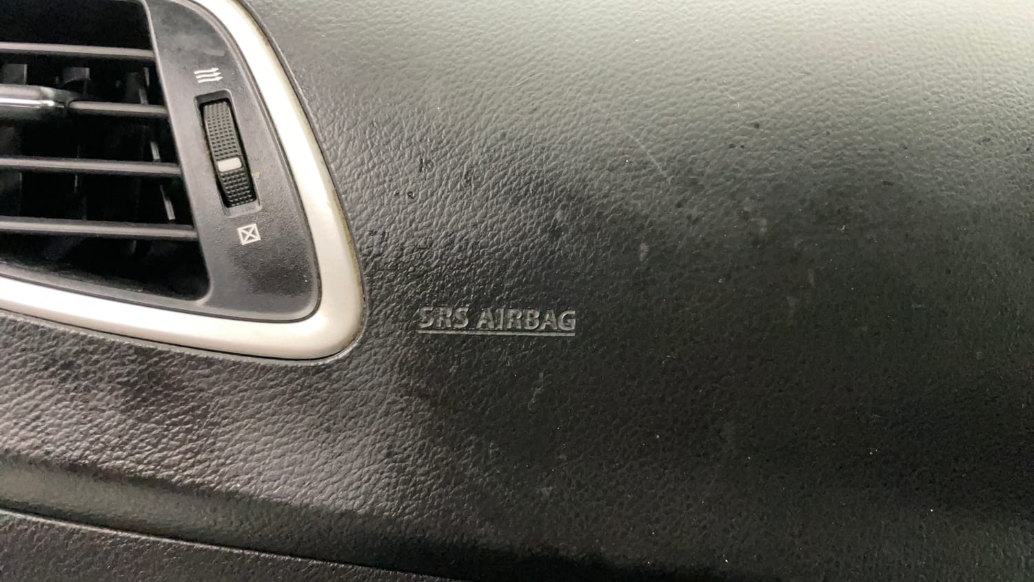 Used 2018 Maruti Suzuki Baleno Zeta 1.2 Petrol Manual top_features Airbags