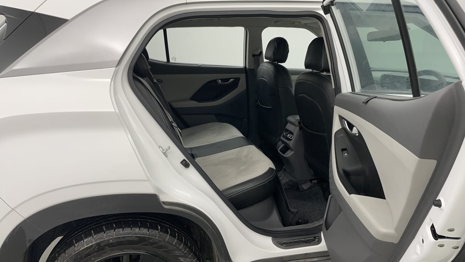 Used 2025 Hyundai Creta 1.5 MPi Petrol IVT S(O) Petrol Automatic interior RIGHT SIDE REAR DOOR CABIN VIEW
