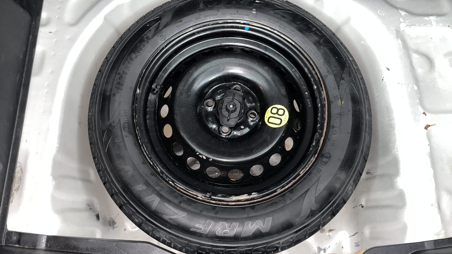 Used 2018 Maruti Suzuki Baleno Zeta 1.2 Petrol Manual tyres SPARE TYRE VIEW