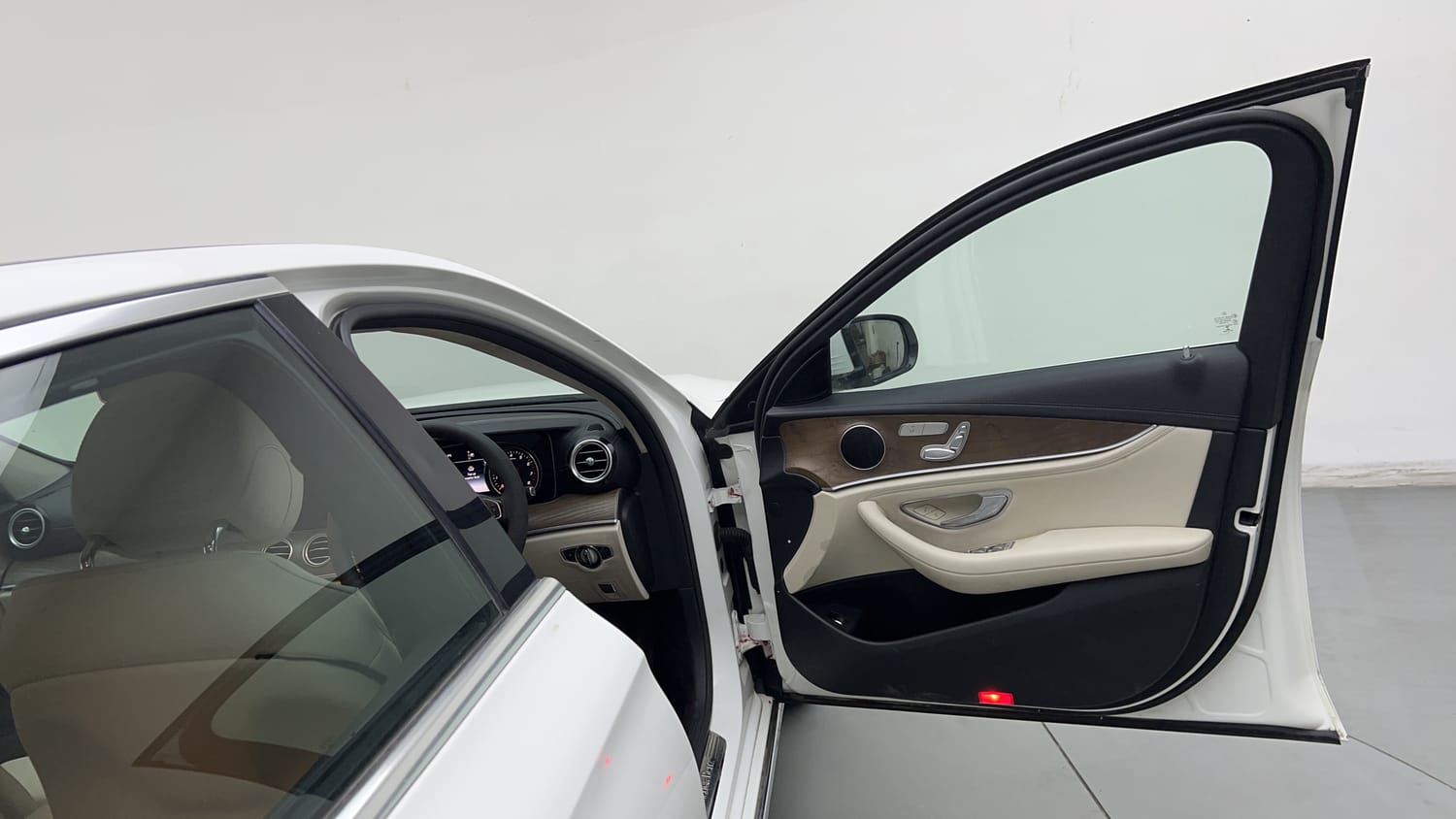 2017 Mercedes-Benz E-Class E 200 Avantgarde-19