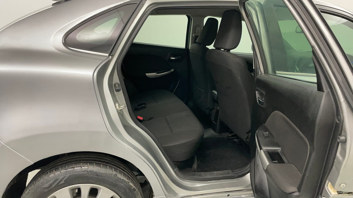 Used 2018 Maruti Suzuki Baleno Zeta 1.2 Petrol Manual interior RIGHT SIDE REAR DOOR CABIN VIEW