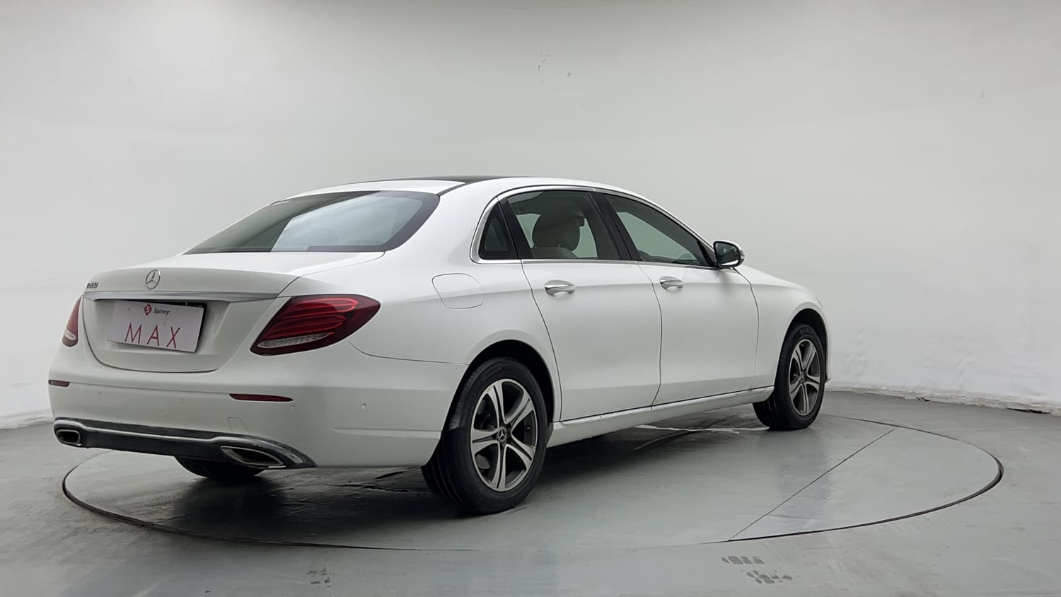 2017 Mercedes-Benz E-Class E 200 Avantgarde-4